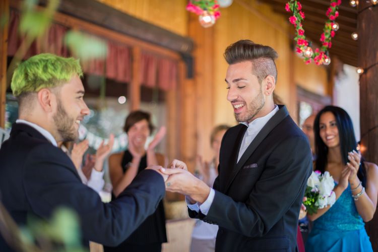 wedding ring ritual for summer wedding for same sex couples